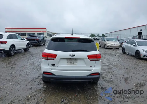 2016 Kia Sorento 2.4L Lx z USA, uszkodzony, nr VIN 5XYPG4A32GG168432